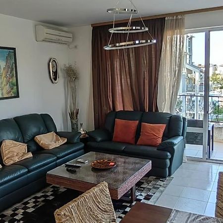 Луксозен Апартамент Срещу Какао Pantai Sunny Bagian luar foto